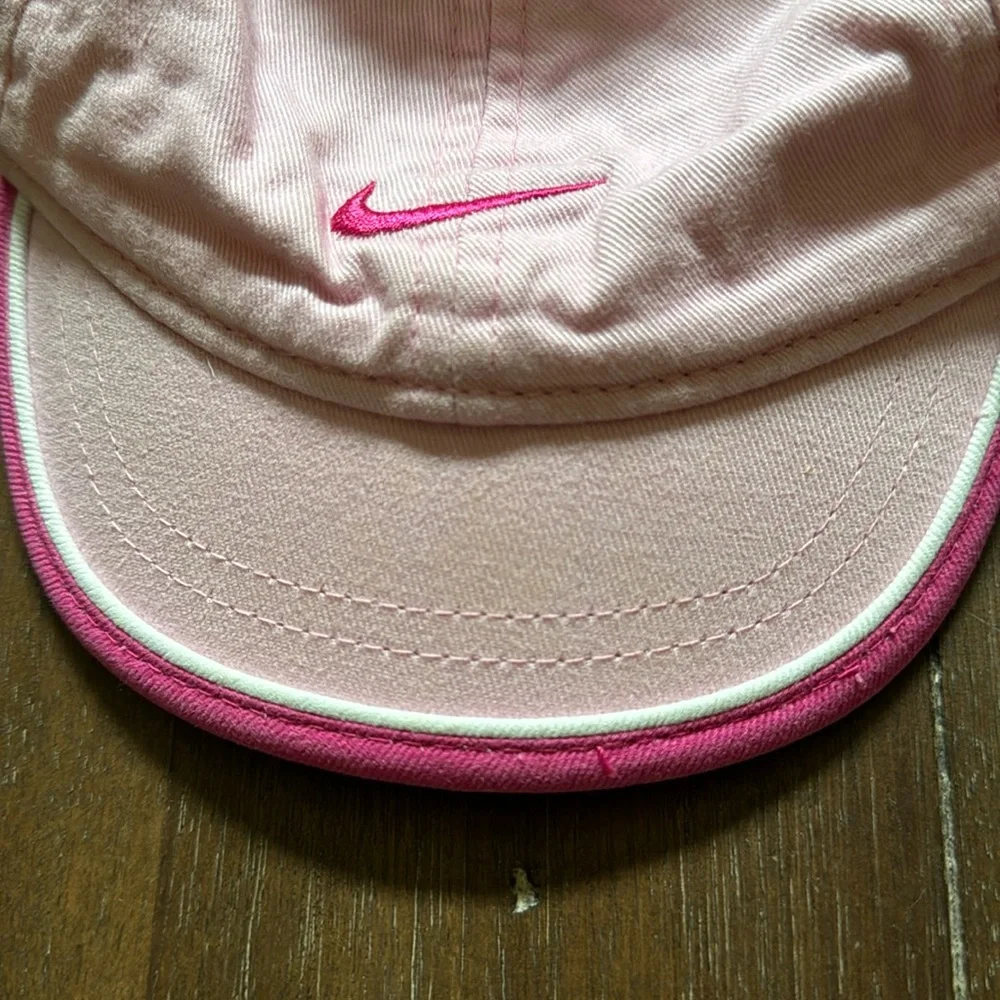 Nike adjustable pink cap